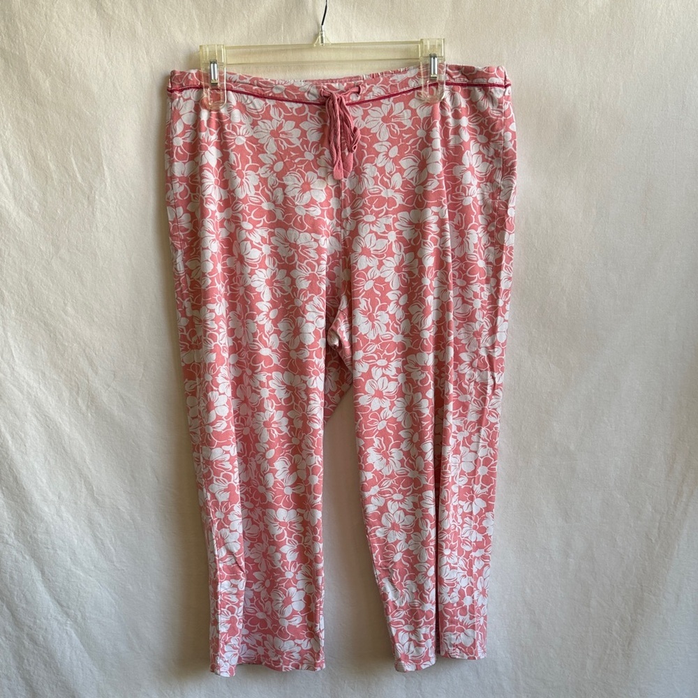 Nautica peach and white floral print lounge capris/pajama pants, size M